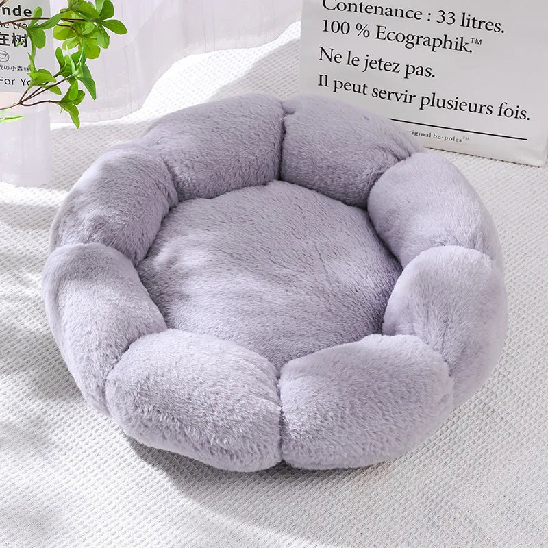CozyPurr 2-in-1 Cat Sofa: Warmth & Comfort in Style